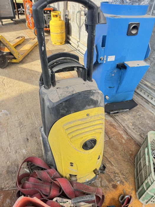 Професионална водоструйка Karcher