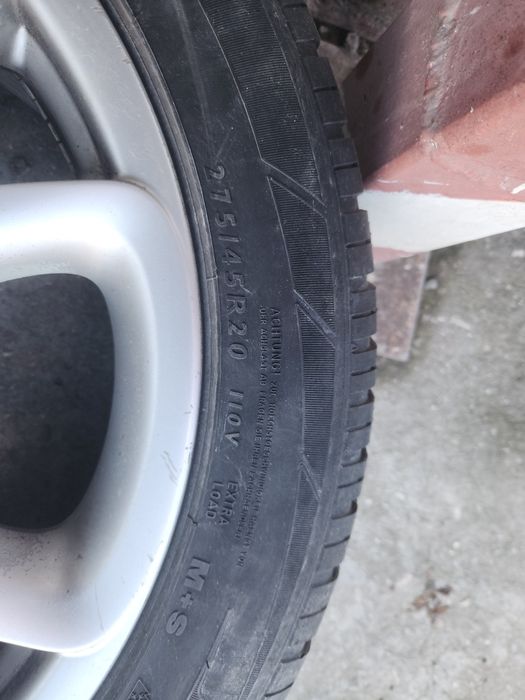 275/45/20 Гуми зимни