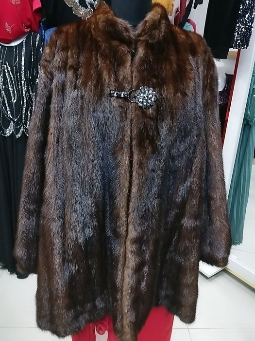 Шубы мех норка натульный цвет новые ручная работа размеры50,52,54,56