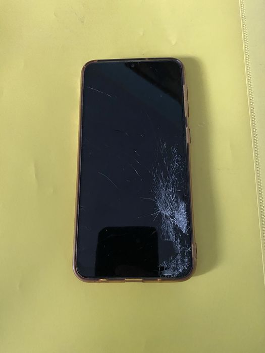Placa buna ecran defect