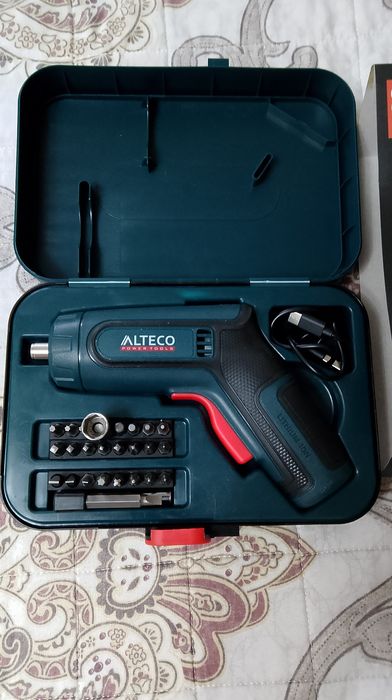 Отвёртка аккумуляторная