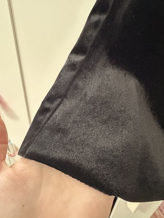 RESERVED официална пола в черен цвят- XS размер.