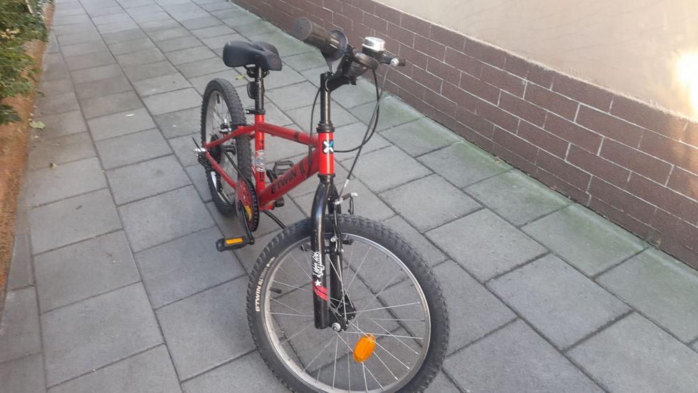 vand bicicleta baieti urgent