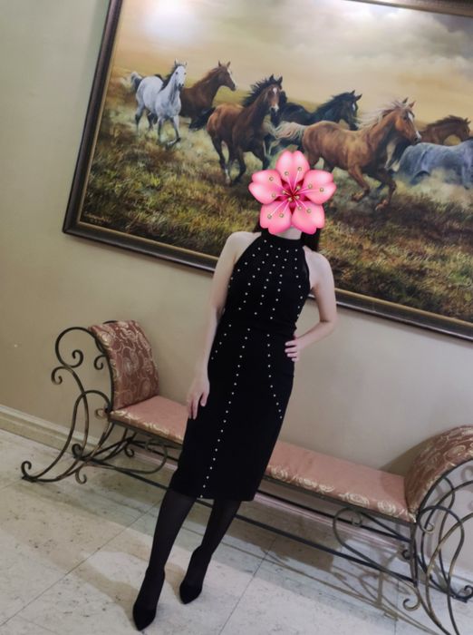 Продам  платье, черного цвета для всех праздников