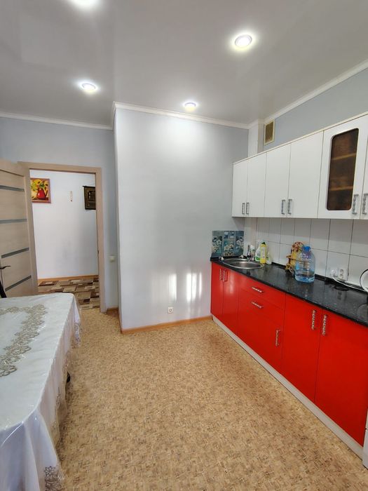 Продам 2 комн квартиру район Береке