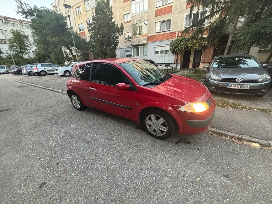 Renault Megane II Hatchback – 1.6 16V 112CP • 190.000 km