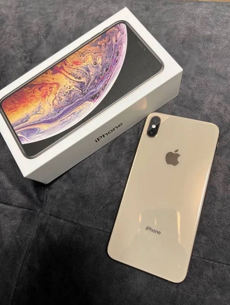 Iphone xs gold LL/A karobka