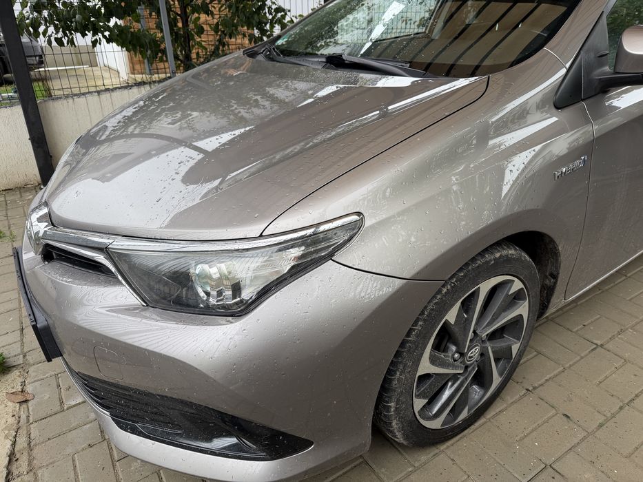 Toyota Auris 2016