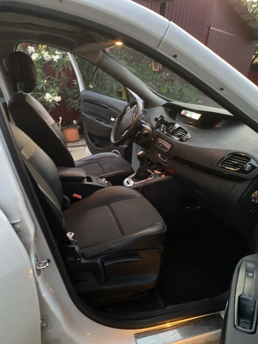 Vand Renault Scenic ,1.6, 7 locuri
