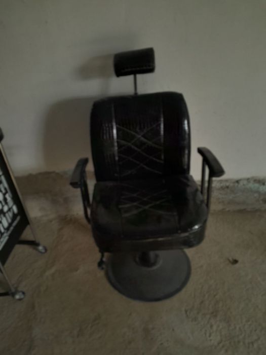 Кресло продаётся