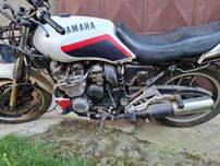 Motocicleta Yamaha XJ600 din 1986 sau doar motorizarea completa