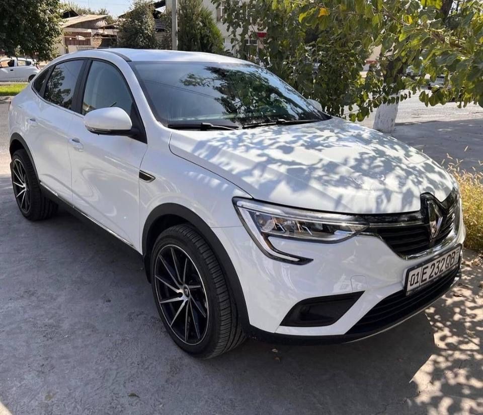 Renault Arkana 1.3 turbo motor oq rangli 2022 yil 45000km
