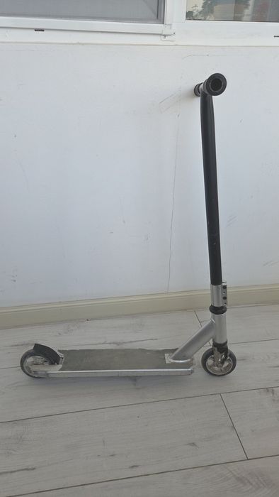 Трюковой самокат , в хорошем состоянии