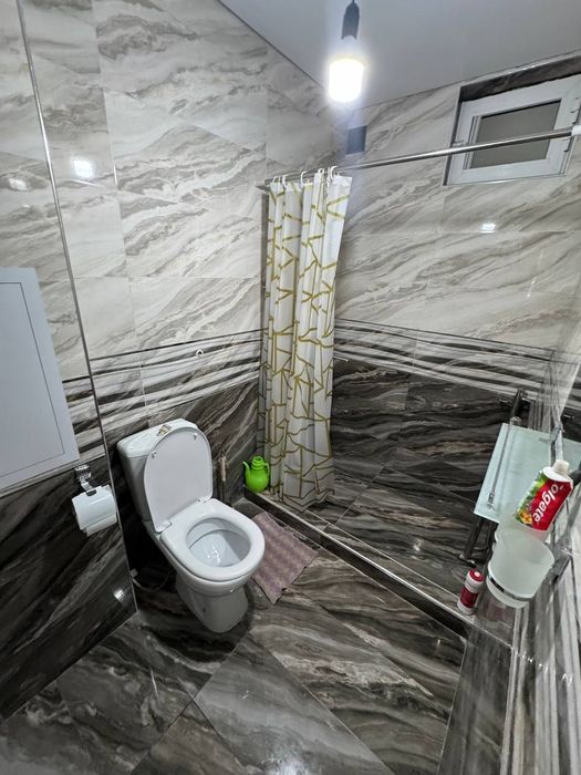 Аренда Квартира 2 хона Кора камиш 1/4 енги ремонтан чиккан