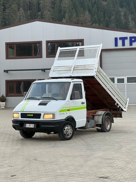 Vând iveco daily .