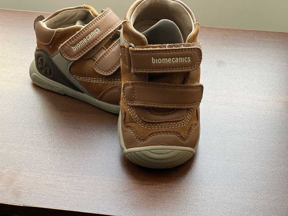Încălțăminte băiețel, Biomecanics si Disney.