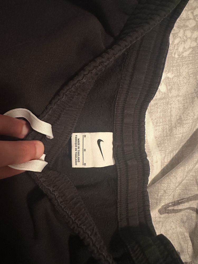 Къси гащи Nike нови М размер