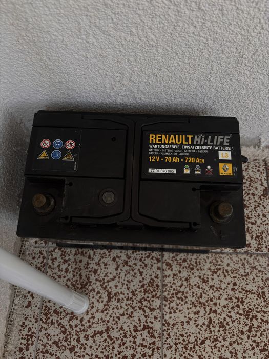 Продавам акумулатор