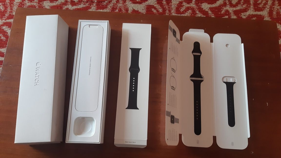 Vând iwatch generația  4