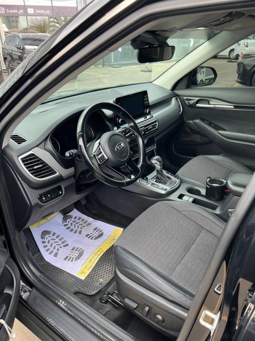 Kia seltos sotiladi