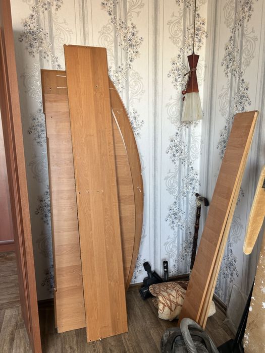 Отдам за рафаелло кровать без матраса