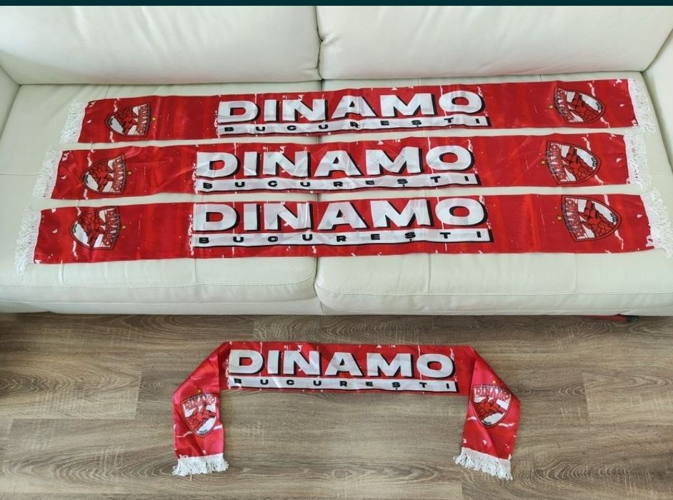 Eșarfă Dinamo București, Esarfa FC Dinamo / preț pe bucata