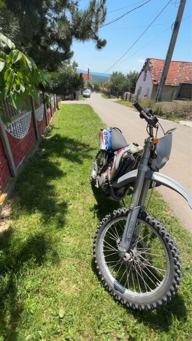 Cross  de vanzare