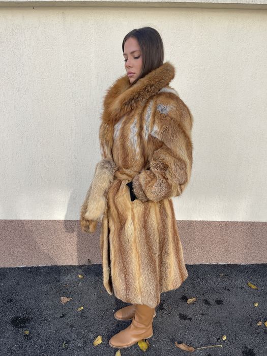 Haina din blana naturala de vulpe roscata