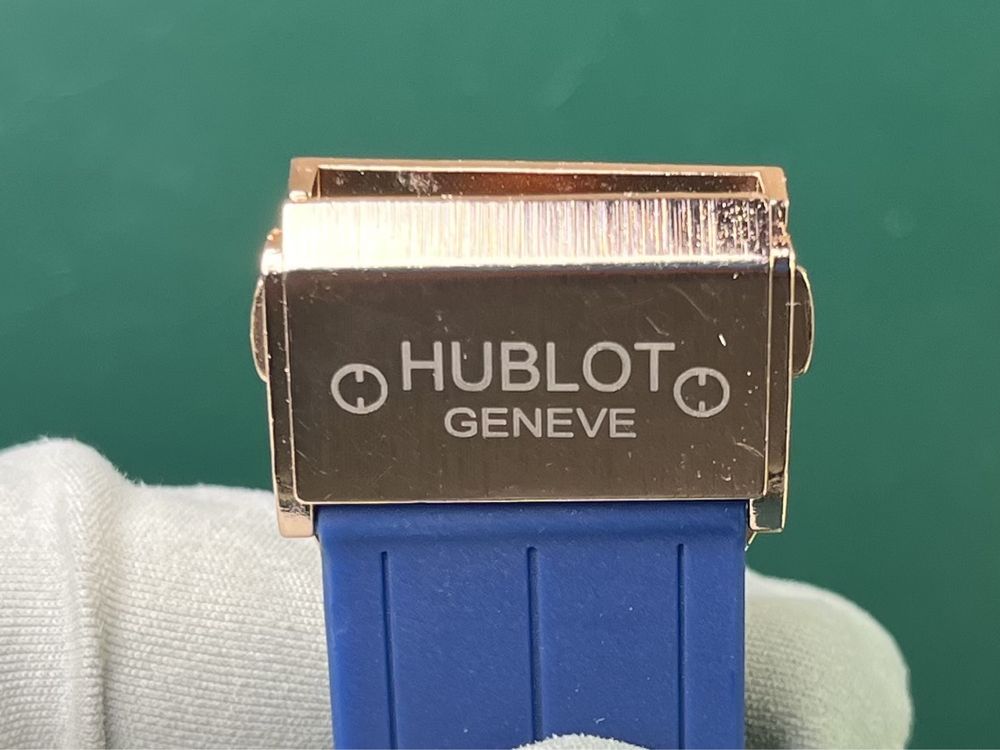 Часовник Hublot в Тъмно синьо