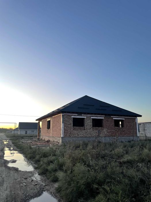 Жер!Участок!Үй бар салынып жатқан.Су,Свет,Газ. Рассрочка!