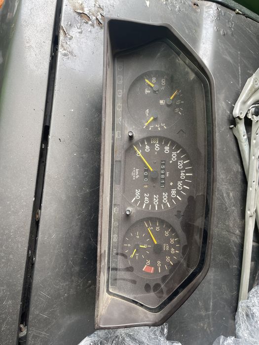 W124 щиток приборов панель прибор ешка авторазбор бу запчасть мерс