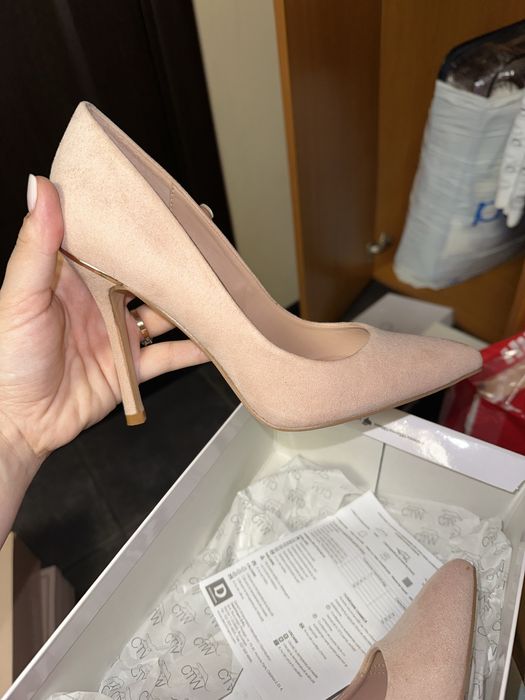 Pantofi stiletto roz pudră