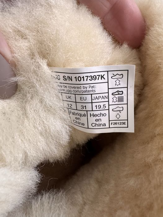 Cizme UGG noi, 31