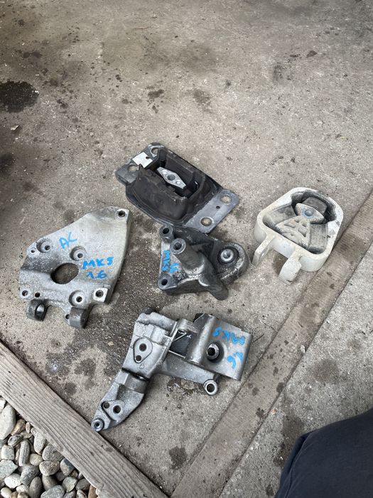 Suport motor / cutie / accesorii / antibalans Ford Mondeo MK5 kuga 2.0
