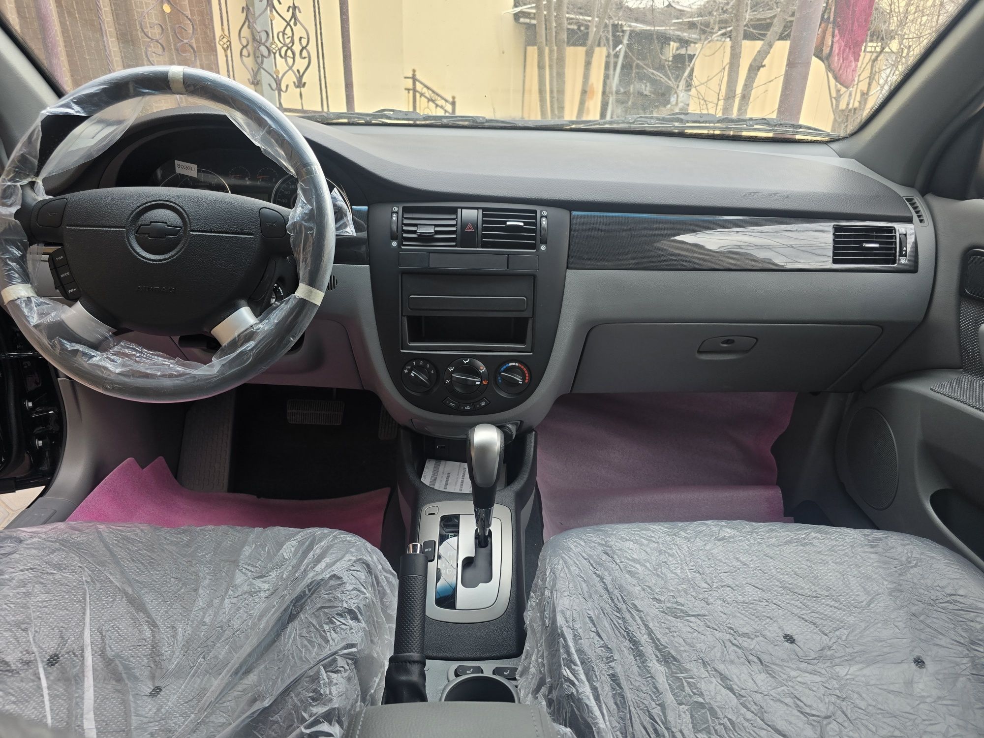 Lacetti 23/24 bez lyuk