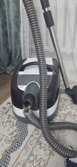 BOSH моющий пылесос