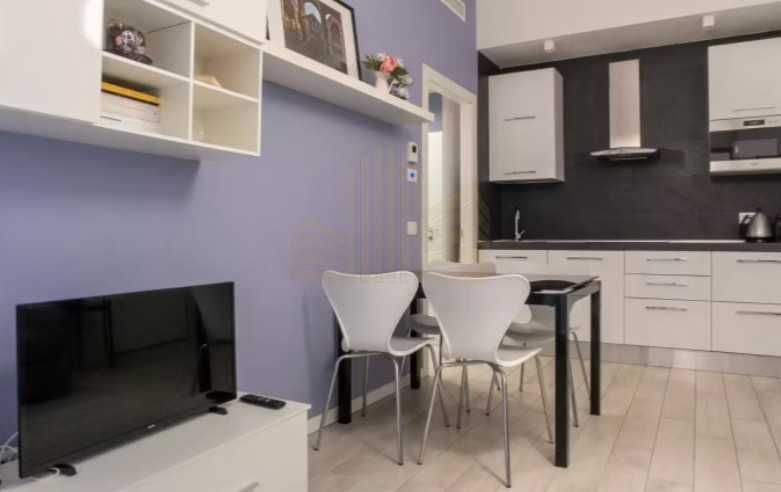 Дава се под наем Тристаен апартамент в Пловдив, Център - 74 кв.м за 249.9 € - Снимка #2