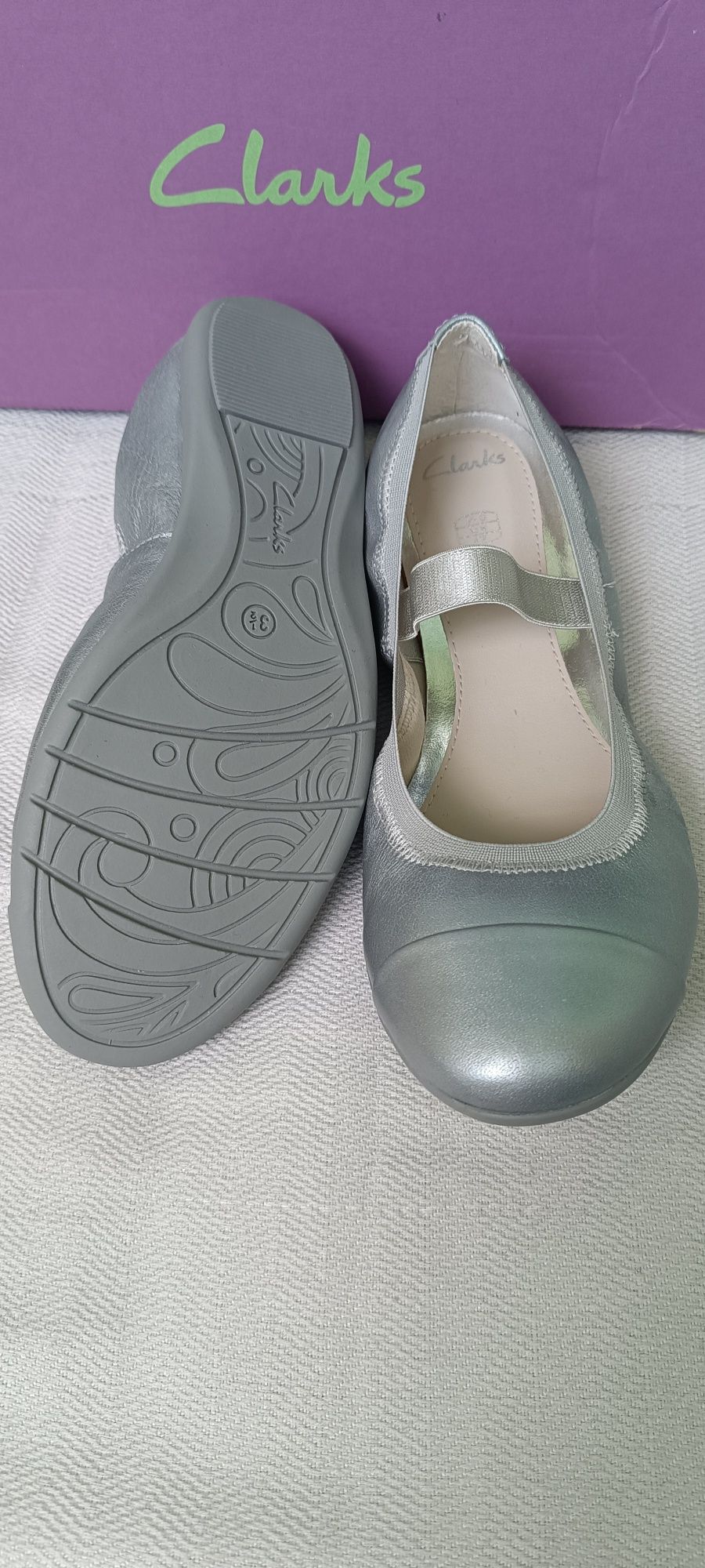 Нови Clarks, оригинални обувки, номер 36