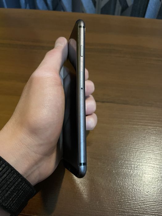 iPhone 8 64GB Space Gray