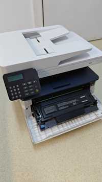 Imprimante Xerox b225 aproape noi
