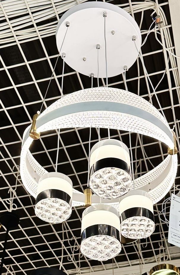 Новая Люстра Led