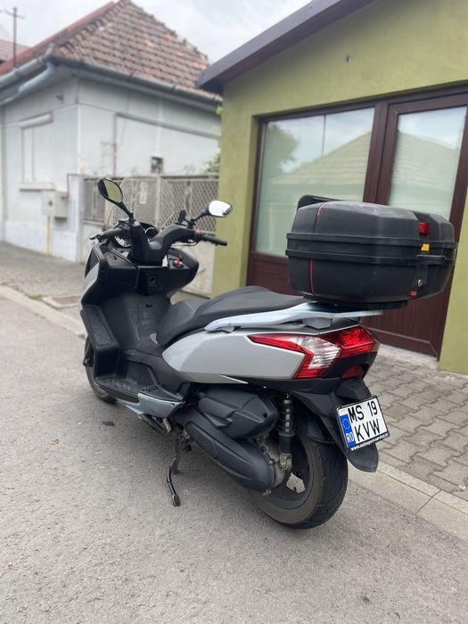 Scuter kymco downtown 125
