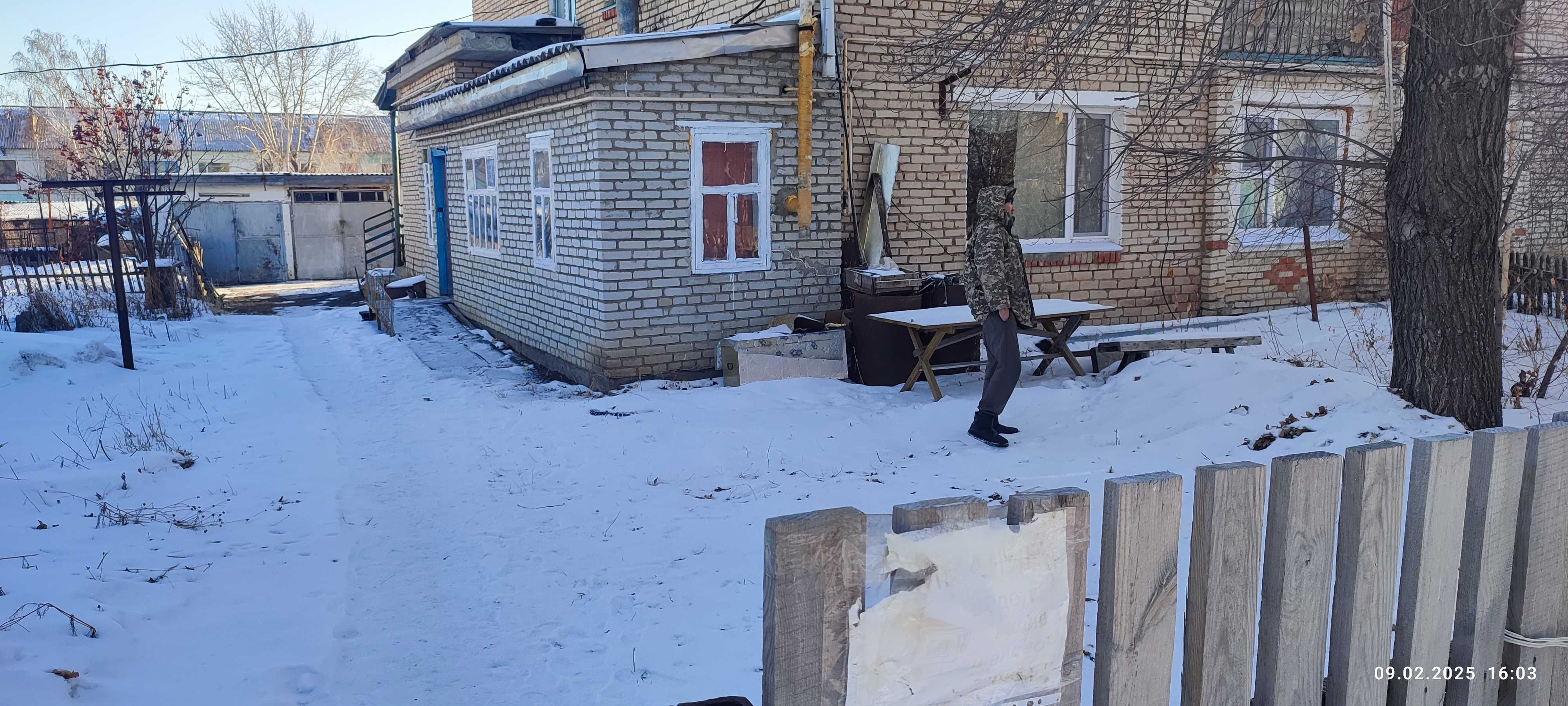 4-х комнатную квартиру в п. Октябрьский (Лисаковск)