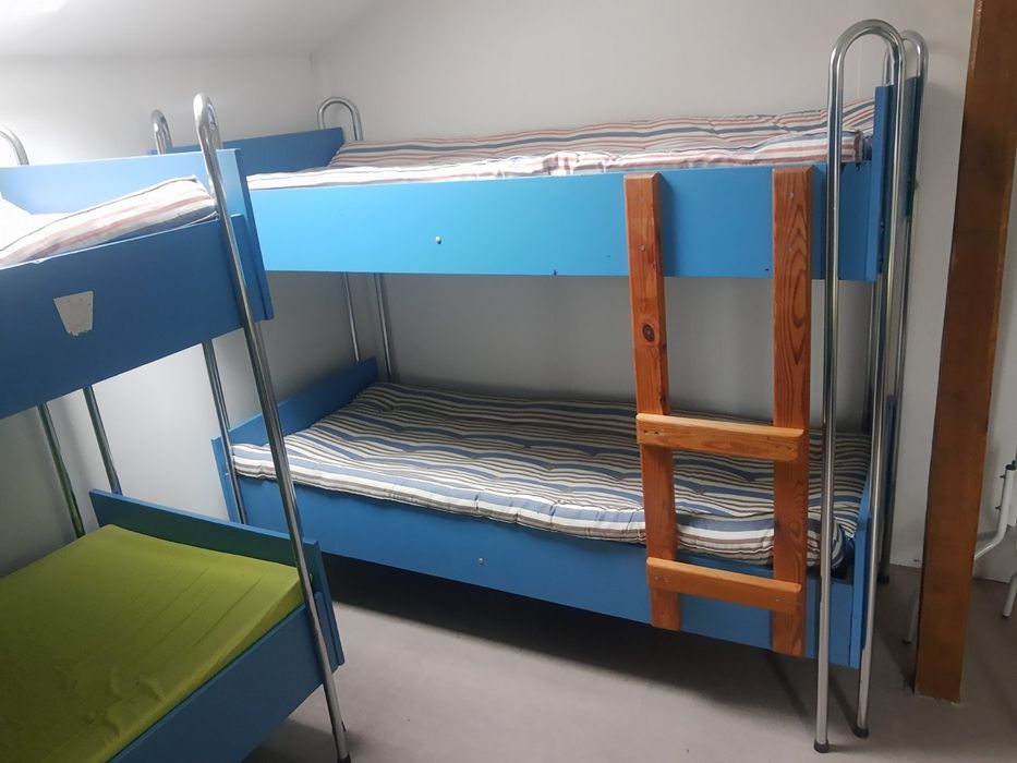 Двуетажни легла, 28 бр.