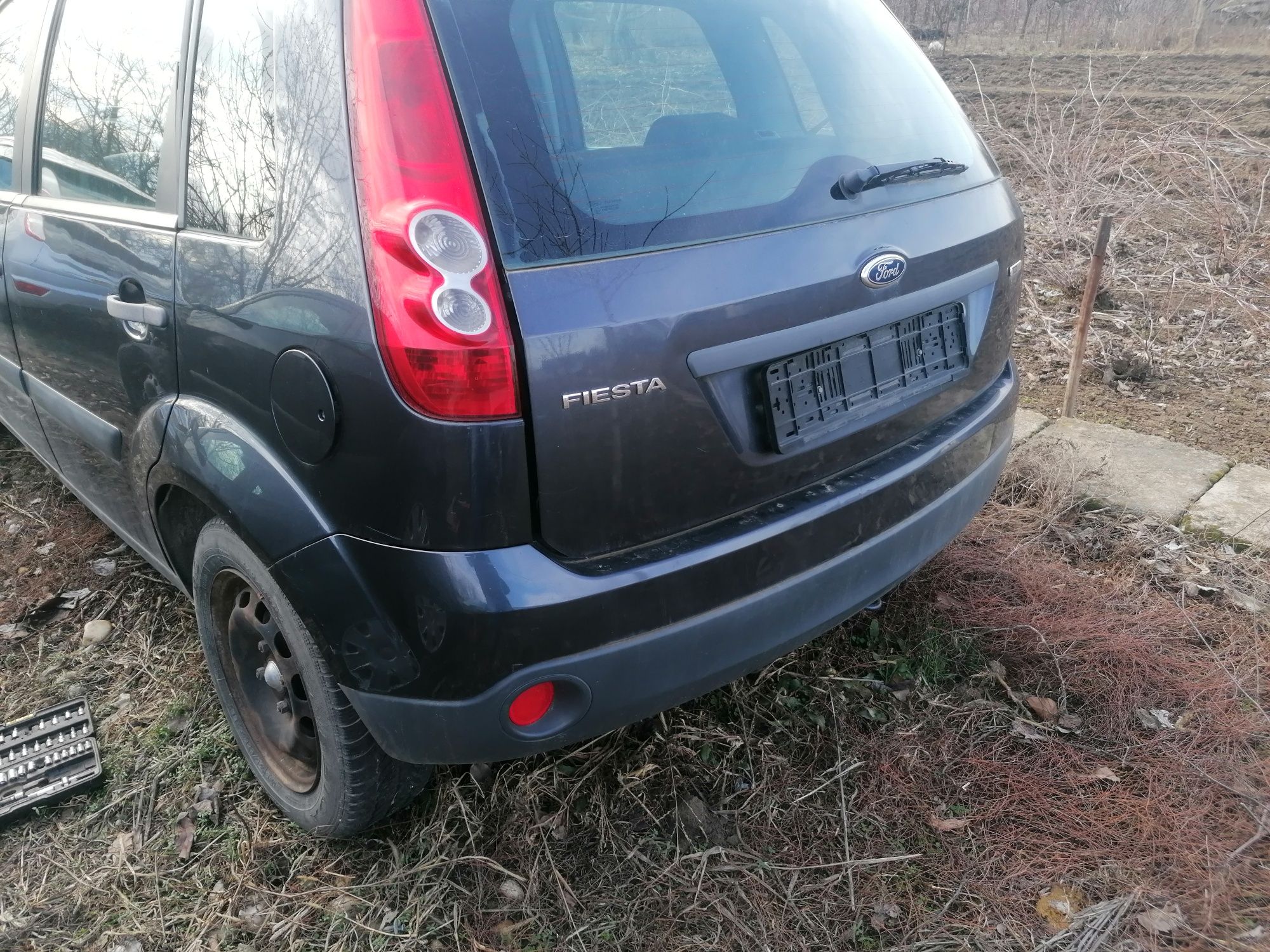 Bara fata Ford Fiesta ,facelift an 2005-2008