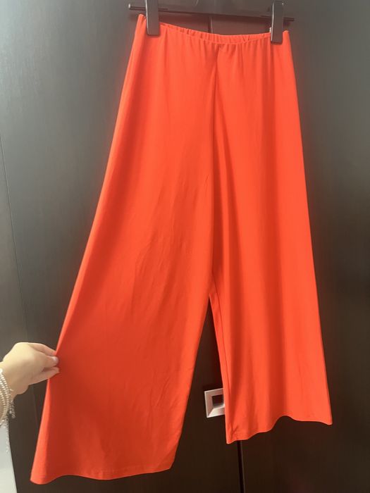 Pantaloni evazati zara s