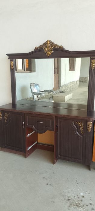 Кресло теремо сотилади