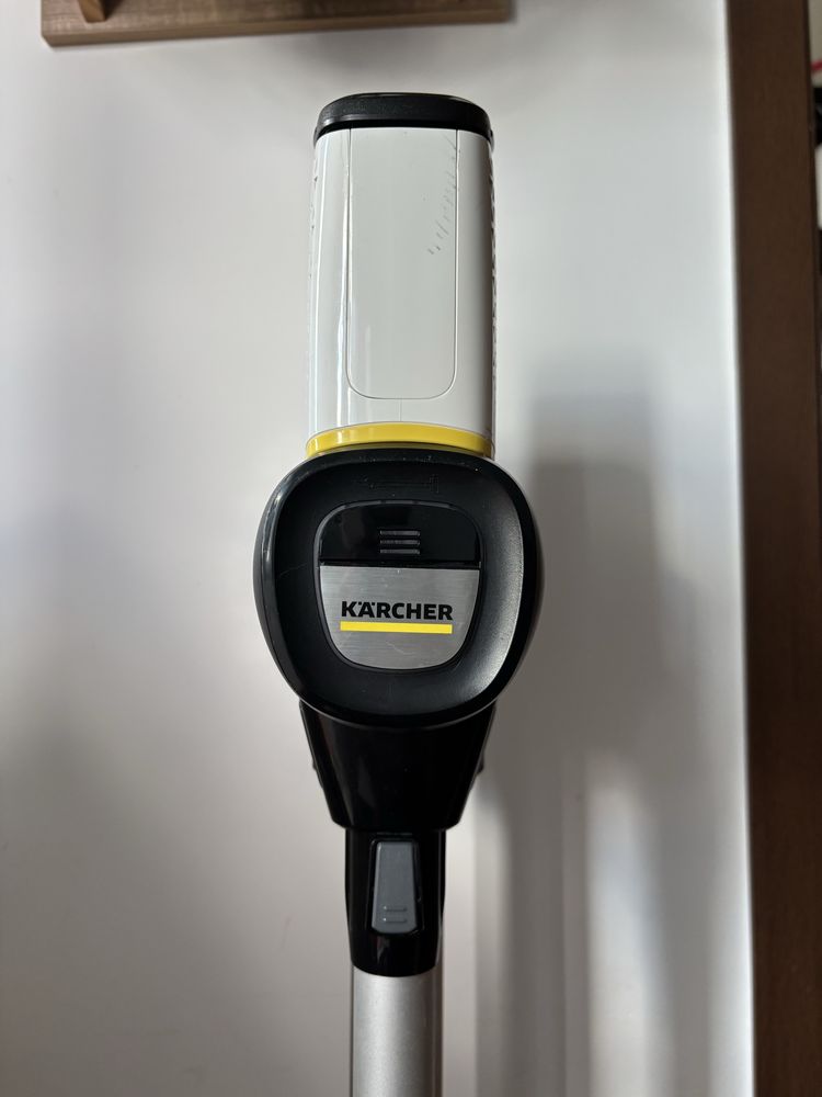 Aspirator vertical Karcher v6 cordless ourFamily