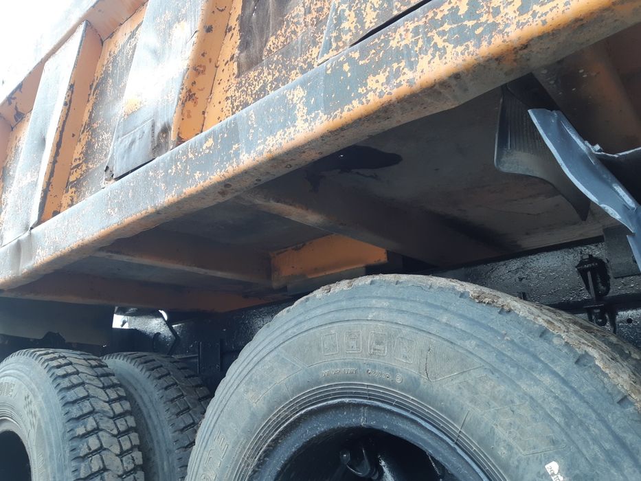 Самасвал кузуф сотилади