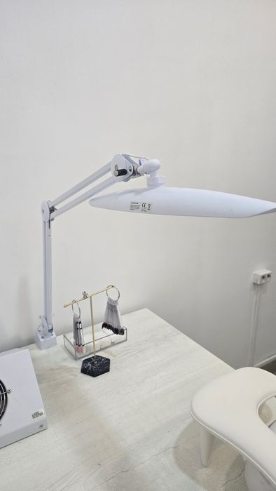 Без теневая лампа